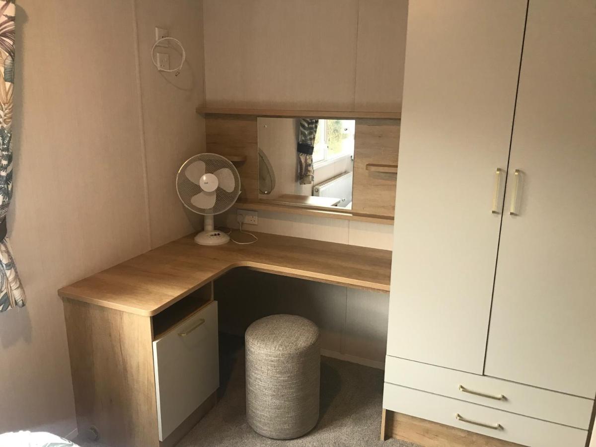 Flamingo Land Private Caravan - No 8 Cedarwood 호텔 Kirby Misperton 외부 사진