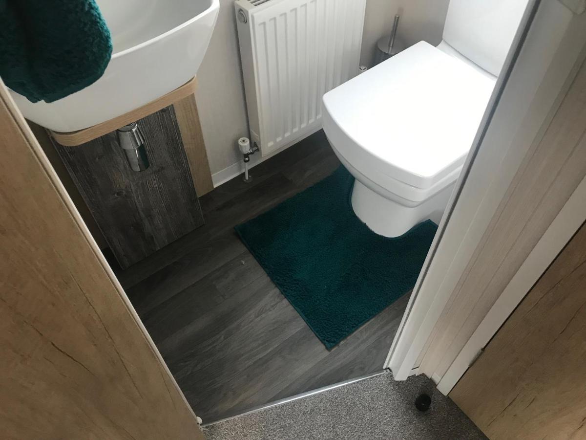 Flamingo Land Private Caravan - No 8 Cedarwood 호텔 Kirby Misperton 외부 사진